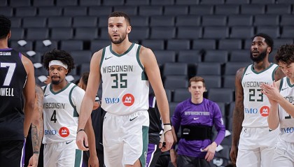 九游娱乐中心-发展联盟狂砍42分，雄鹿接下来会给双向合同内线新星多些机会吗？